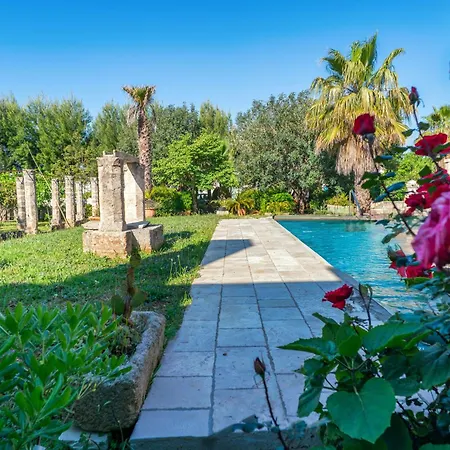 Palazzo Trani 卡斯崔加纳诺德尔卡波