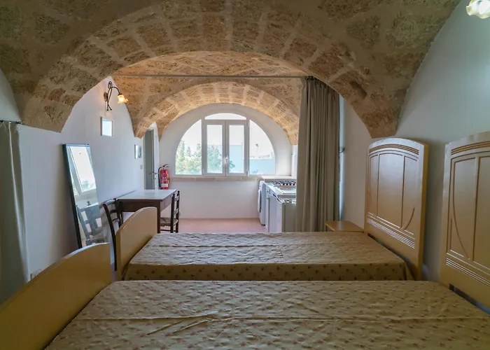 Palazzo Trani 卡斯崔加纳诺德尔卡波