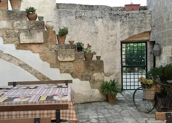 Palazzo Trani * 卡斯崔加纳诺德尔卡波