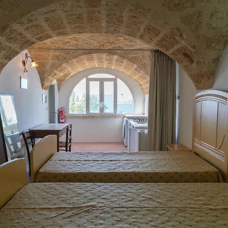 Palazzo Trani カストリニャーノ・デル・カーポ